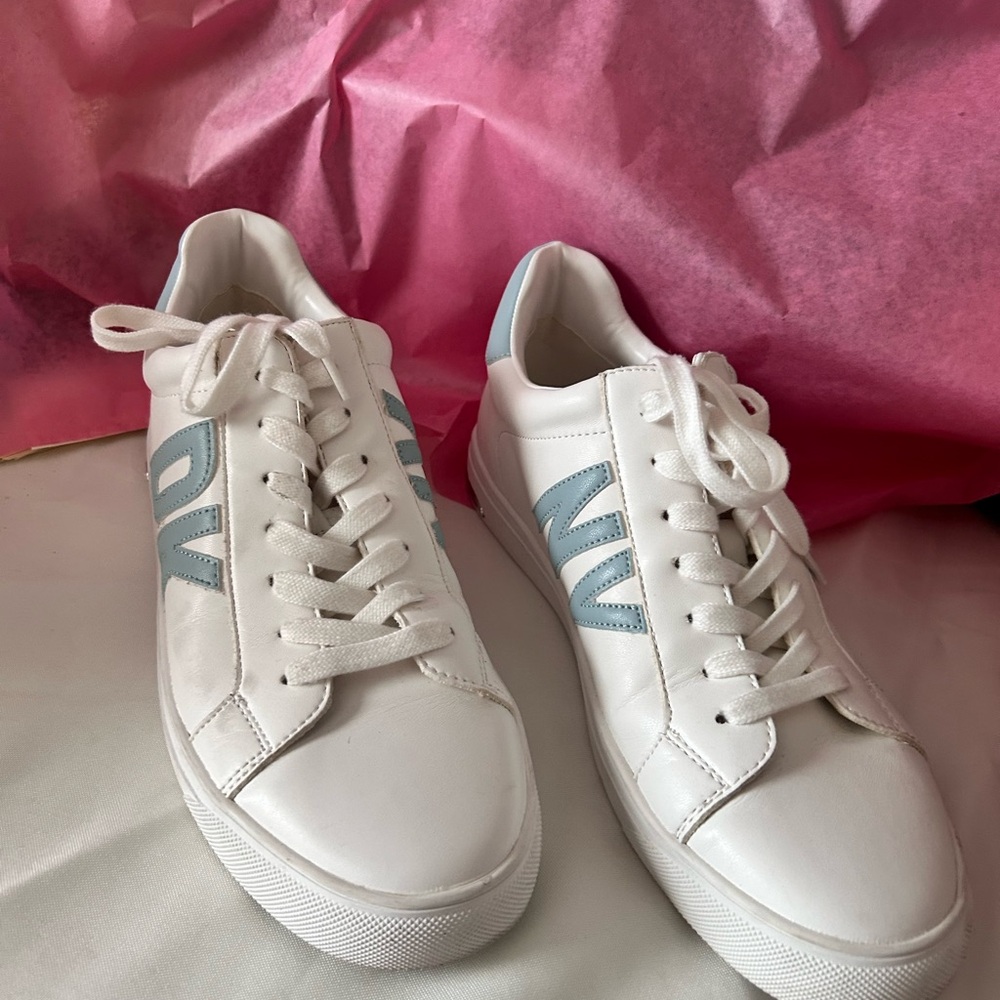 Dkny White and Blue Sneakers with Classic Style